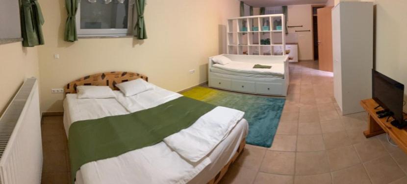 Sos Apartments 拉多夫吉卡 外观 照片